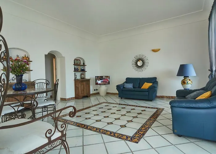 Chiara Marina Grande *