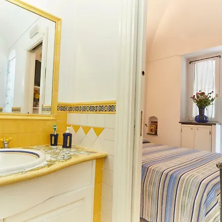 Chiara Marina Grande 別荘 カプリ