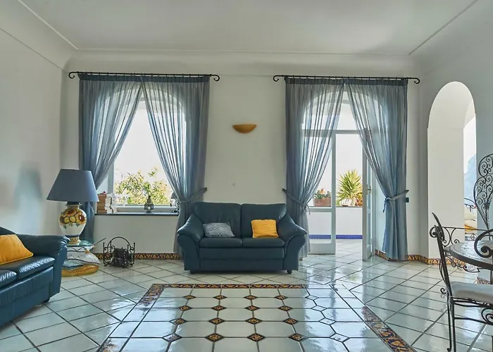 Chiara Marina Grande * Capri